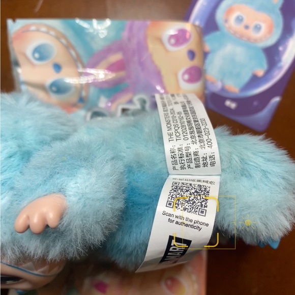 🩵Authentic Big Into Energy Hope Labubu🩵 - Picture 5 of 10